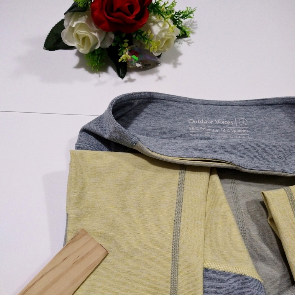 Outdoor Voices 7/8 Tri-Tone Warm Up Leggings - Picture 3 of 12